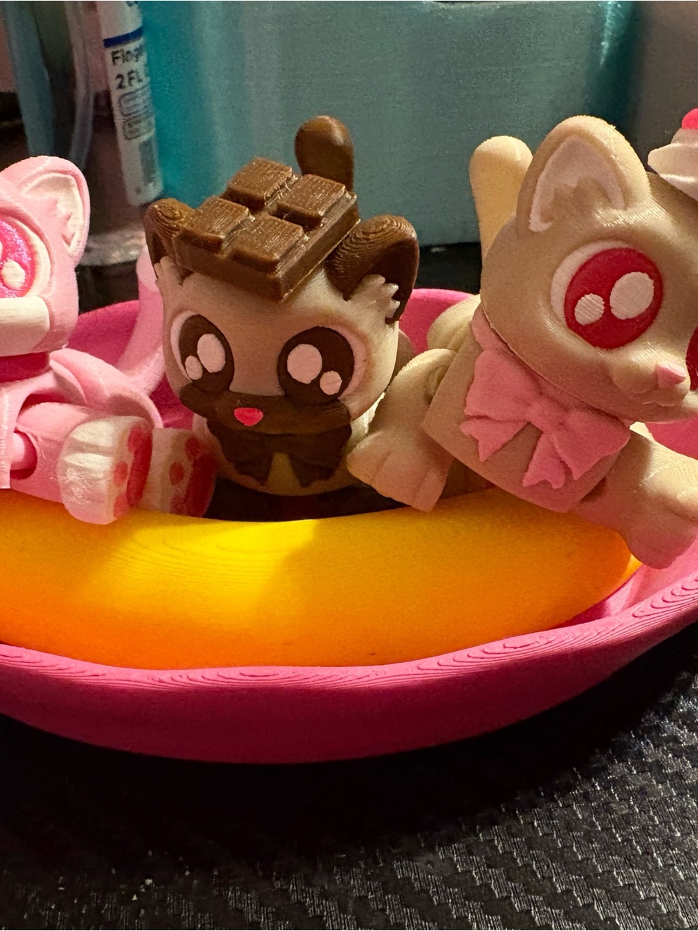 Splitten kittens! Banana split cat figurines